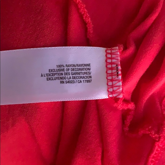 Old Navy Women’s Racerback Tank Top - Picture 3 of 3